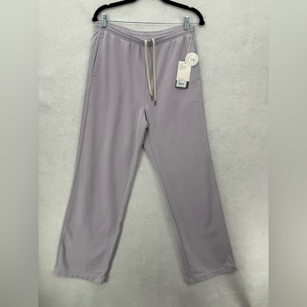 NWT Vuori Sedona Straight Leg Sweatpants Lavender Ice Medium VW4191